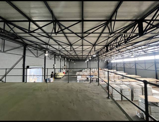 1,551M² WAREHOUSE TO LET IN SPARTAN